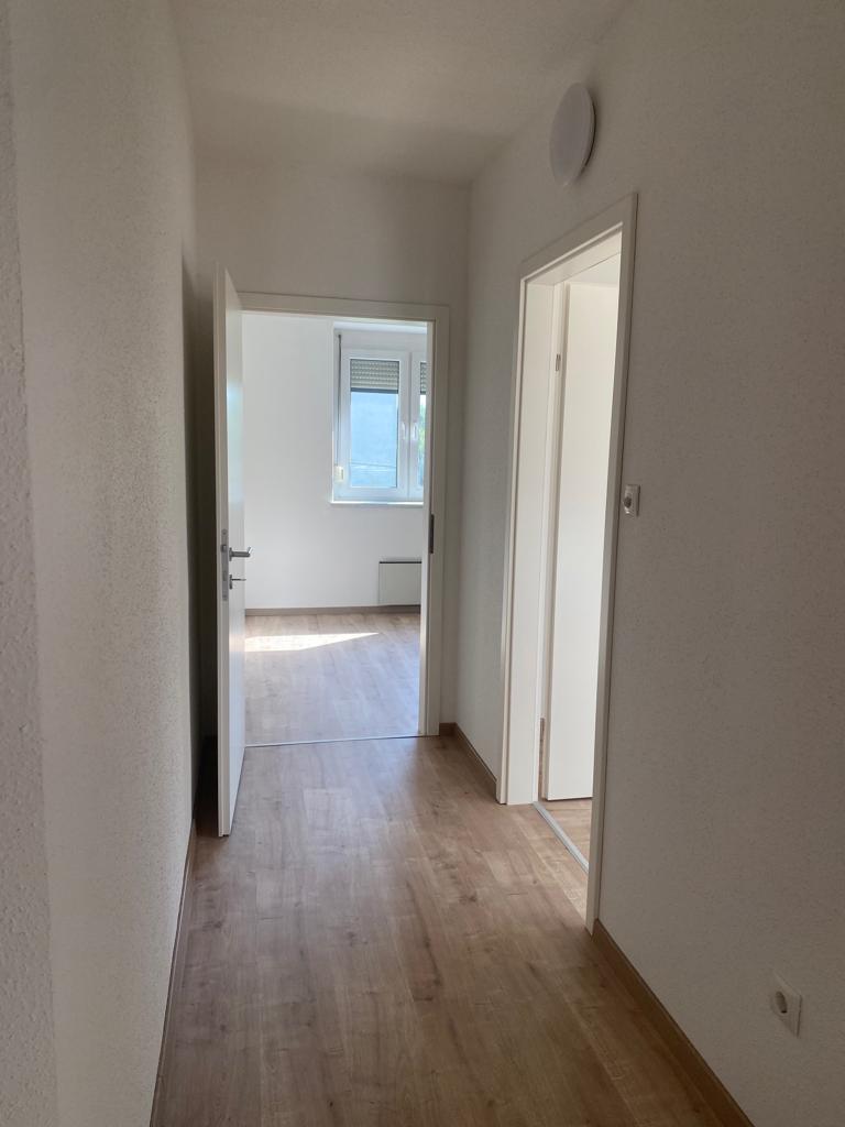 Umbausanierung mit moderner Fassade
